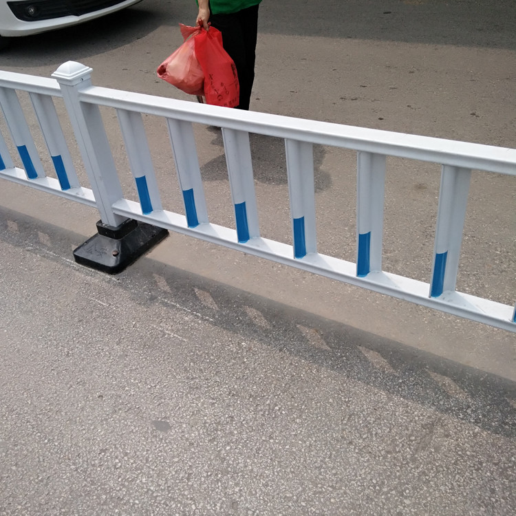 新抚市政护栏